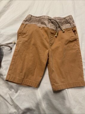 Treasure & Bond Two-Tone Tan and Beige Drawstring Shorts